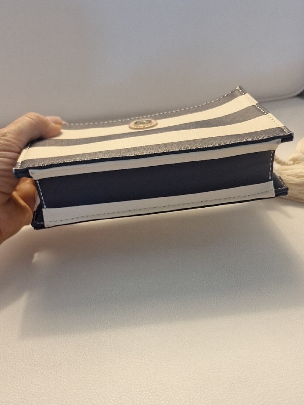 Gorgeous Spartina Striped Navy and White Leather Wristlet Pouch with Tassel - Picture 6 of 11